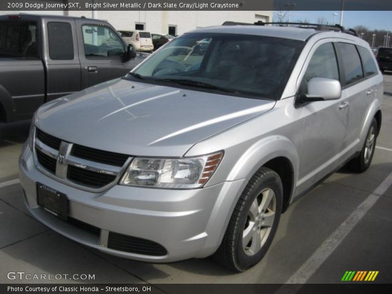 Bright Silver Metallic / Dark Slate Gray/Light Graystone 2009 Dodge Journey SXT