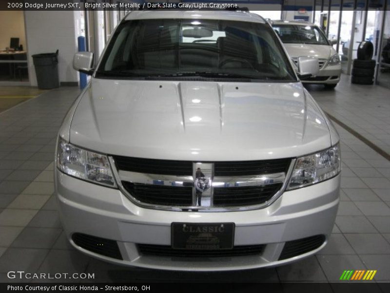Bright Silver Metallic / Dark Slate Gray/Light Graystone 2009 Dodge Journey SXT