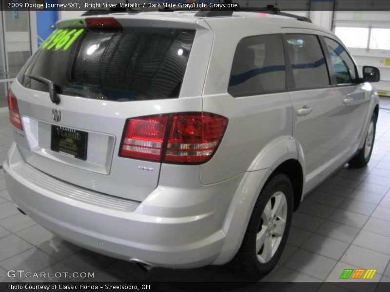 Bright Silver Metallic / Dark Slate Gray/Light Graystone 2009 Dodge Journey SXT