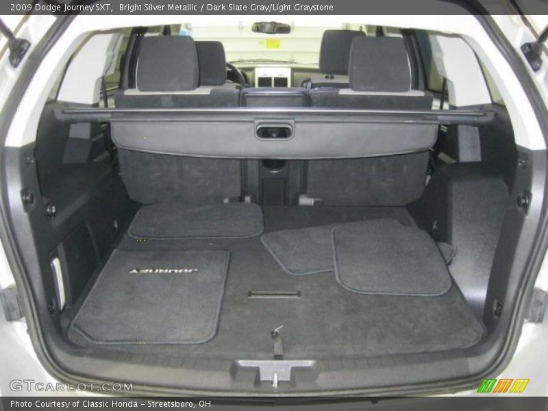 Bright Silver Metallic / Dark Slate Gray/Light Graystone 2009 Dodge Journey SXT