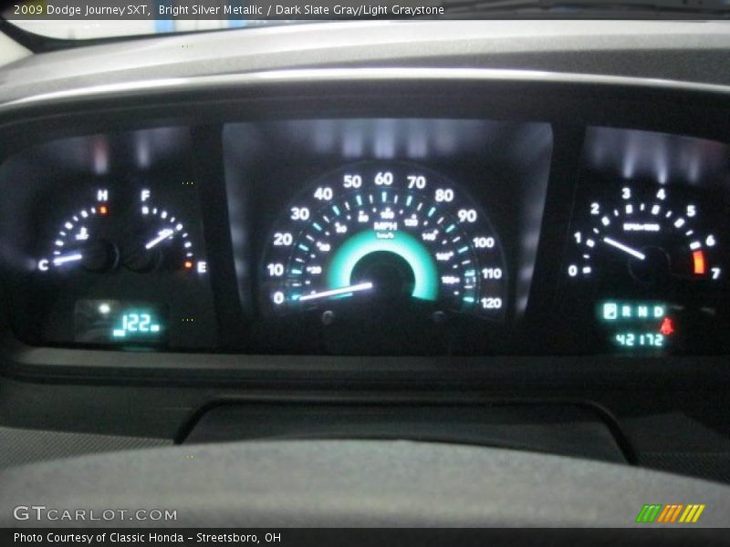 Bright Silver Metallic / Dark Slate Gray/Light Graystone 2009 Dodge Journey SXT