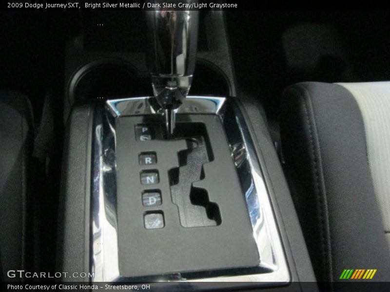 Bright Silver Metallic / Dark Slate Gray/Light Graystone 2009 Dodge Journey SXT