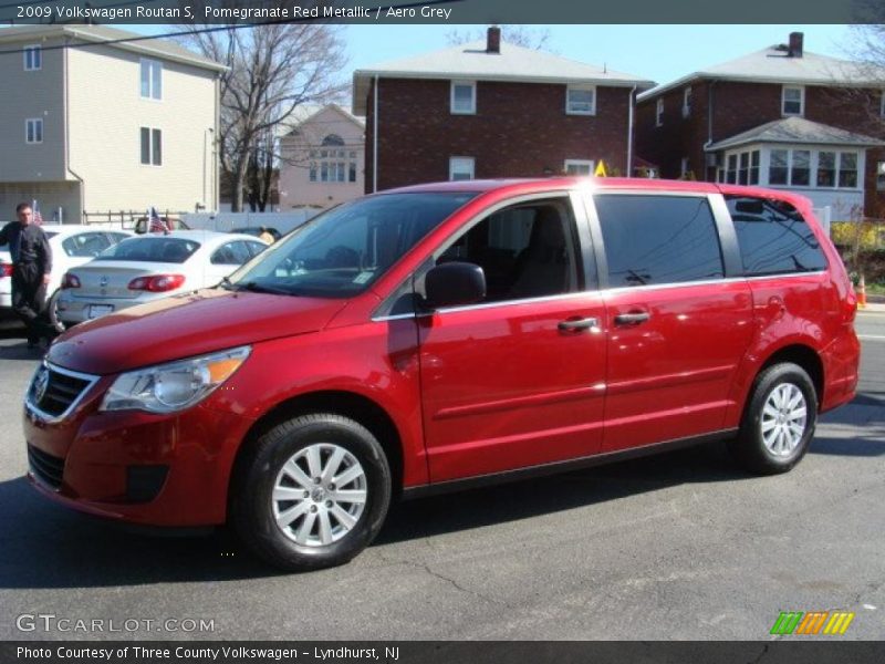 Pomegranate Red Metallic / Aero Grey 2009 Volkswagen Routan S