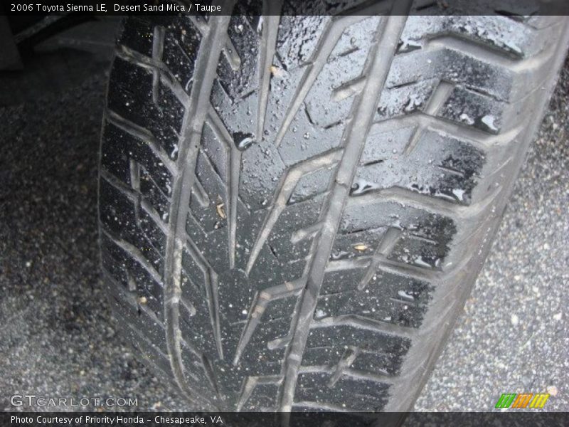 Desert Sand Mica / Taupe 2006 Toyota Sienna LE
