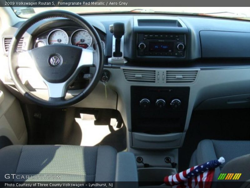 Pomegranate Red Metallic / Aero Grey 2009 Volkswagen Routan S