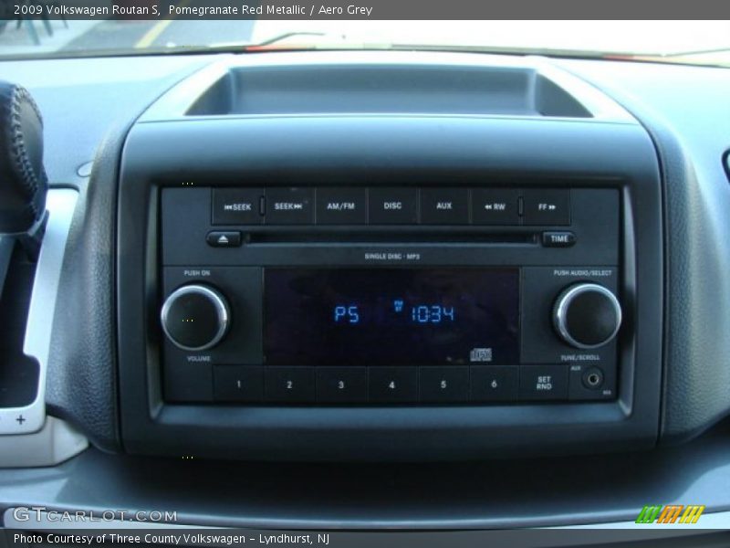 Pomegranate Red Metallic / Aero Grey 2009 Volkswagen Routan S