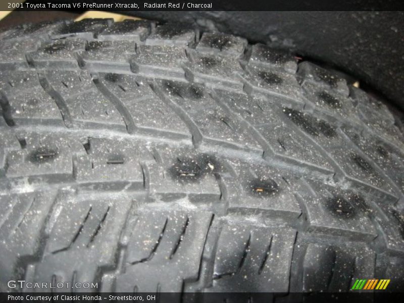 Radiant Red / Charcoal 2001 Toyota Tacoma V6 PreRunner Xtracab