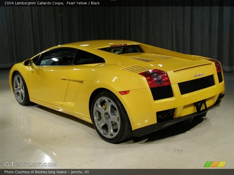 Pearl Yellow / Black 2004 Lamborghini Gallardo Coupe
