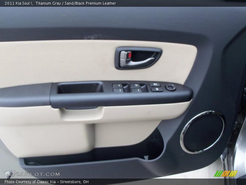 Titanium Gray / Sand/Black Premium Leather 2011 Kia Soul !