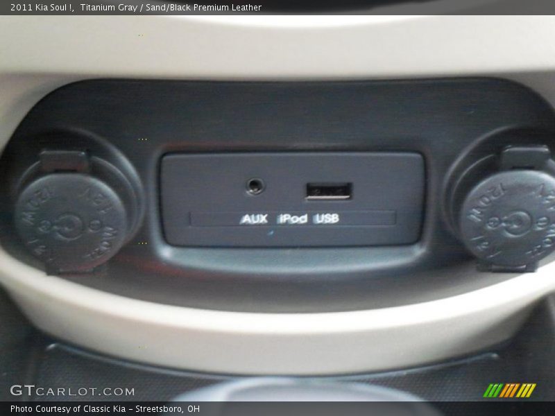 Titanium Gray / Sand/Black Premium Leather 2011 Kia Soul !