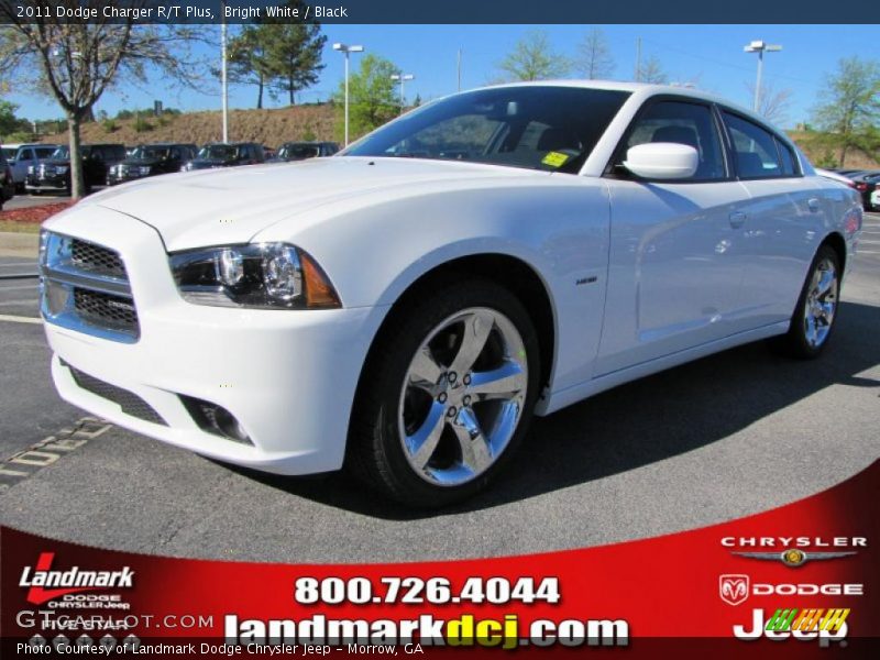 Bright White / Black 2011 Dodge Charger R/T Plus