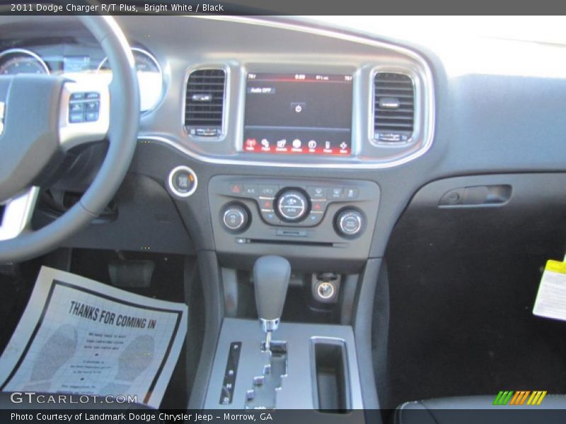 Bright White / Black 2011 Dodge Charger R/T Plus