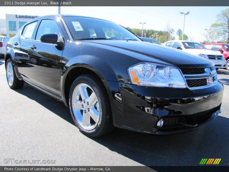 Front 3/4 View of 2011 Avenger Lux