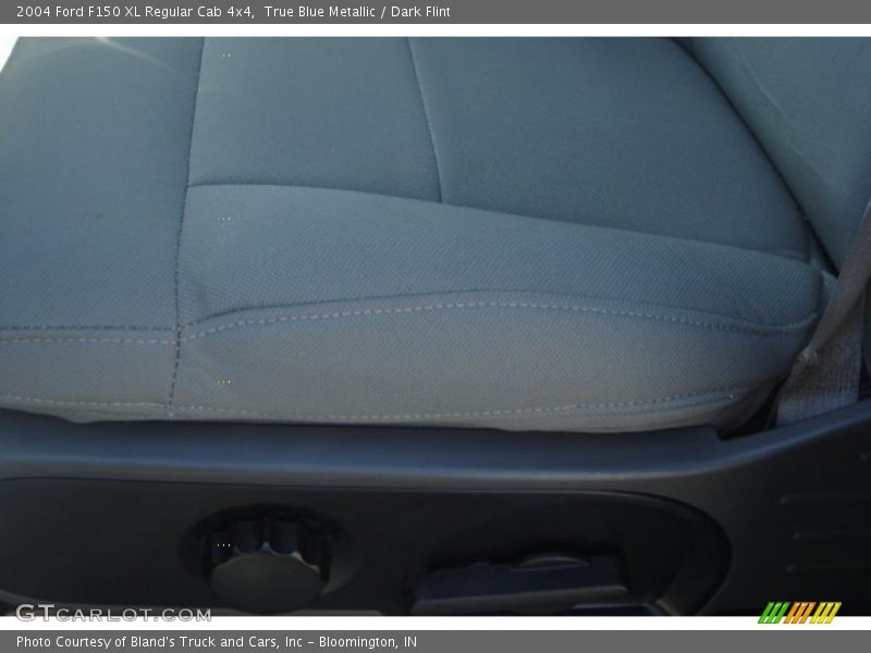 True Blue Metallic / Dark Flint 2004 Ford F150 XL Regular Cab 4x4