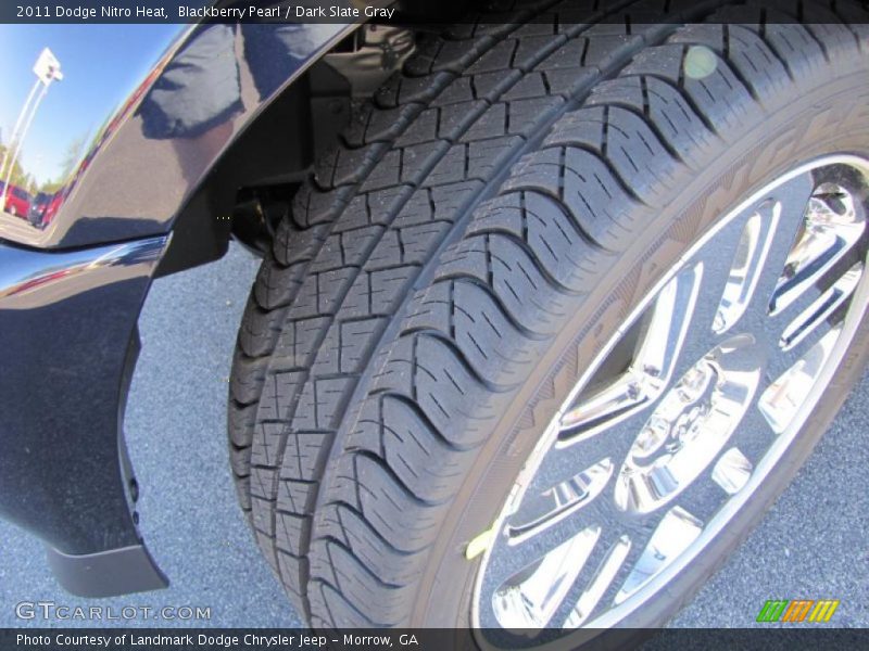 Blackberry Pearl / Dark Slate Gray 2011 Dodge Nitro Heat