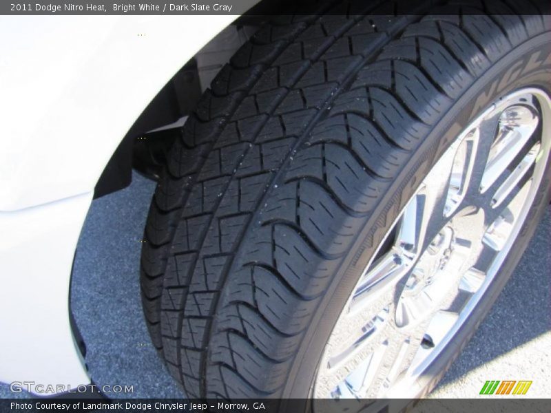 Bright White / Dark Slate Gray 2011 Dodge Nitro Heat
