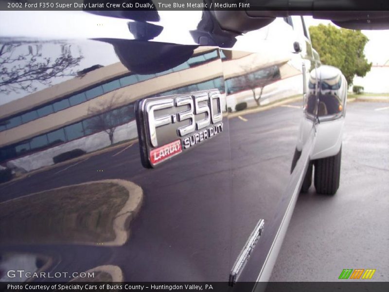  2002 F350 Super Duty Lariat Crew Cab Dually Logo