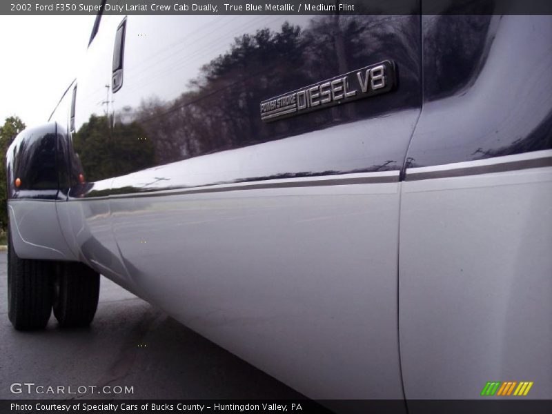  2002 F350 Super Duty Lariat Crew Cab Dually Logo