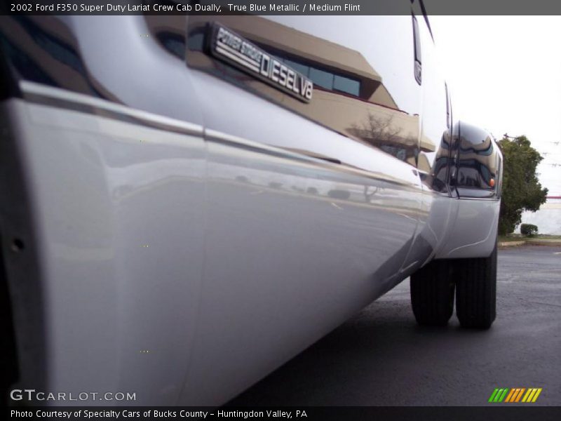  2002 F350 Super Duty Lariat Crew Cab Dually Logo