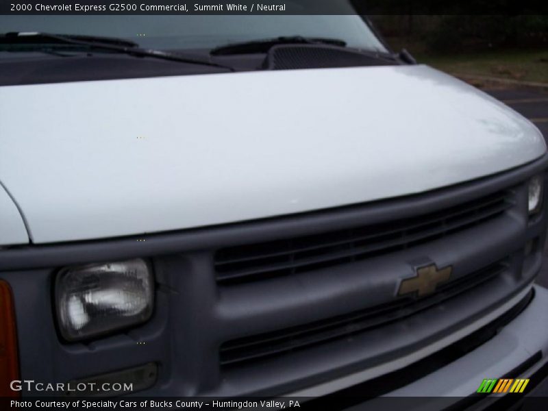 Summit White / Neutral 2000 Chevrolet Express G2500 Commercial