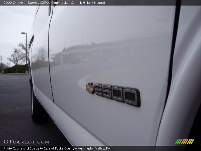 Summit White / Neutral 2000 Chevrolet Express G2500 Commercial