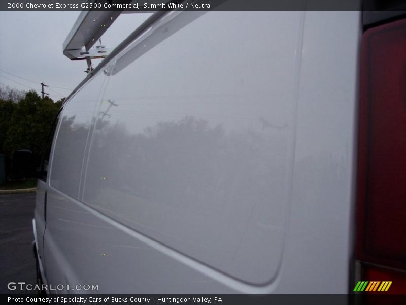 Summit White / Neutral 2000 Chevrolet Express G2500 Commercial