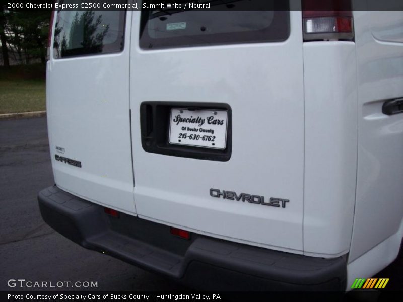 Summit White / Neutral 2000 Chevrolet Express G2500 Commercial