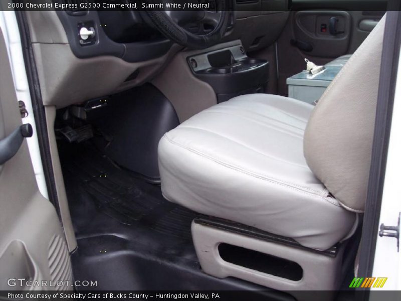 Summit White / Neutral 2000 Chevrolet Express G2500 Commercial