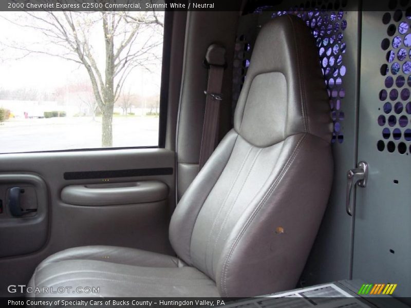 Summit White / Neutral 2000 Chevrolet Express G2500 Commercial
