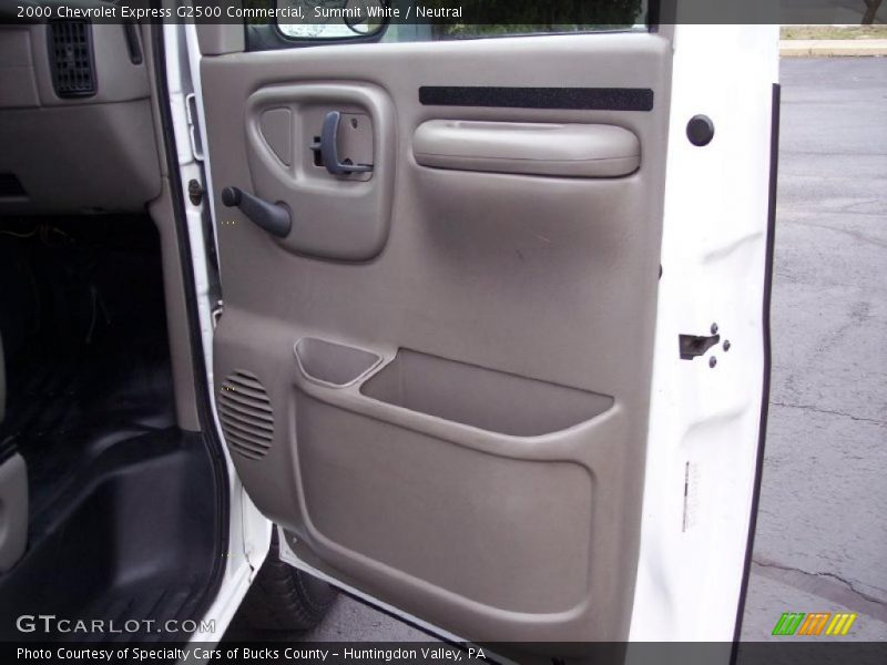Summit White / Neutral 2000 Chevrolet Express G2500 Commercial