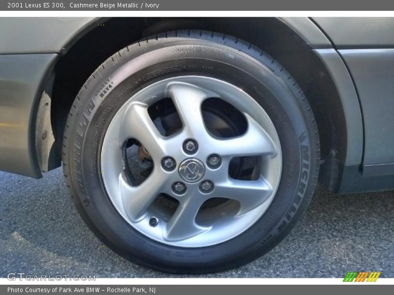 Cashmere Beige Metallic / Ivory 2001 Lexus ES 300