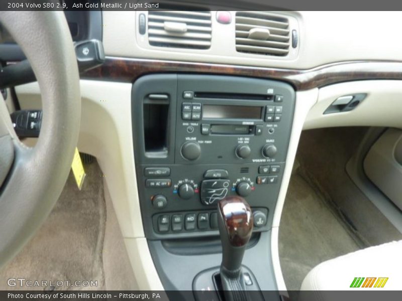 Ash Gold Metallic / Light Sand 2004 Volvo S80 2.9