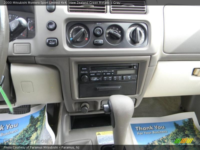 New Zealand Green Metallic / Gray 2000 Mitsubishi Montero Sport Limited 4x4