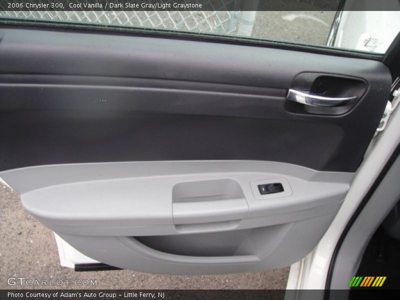 Cool Vanilla / Dark Slate Gray/Light Graystone 2006 Chrysler 300