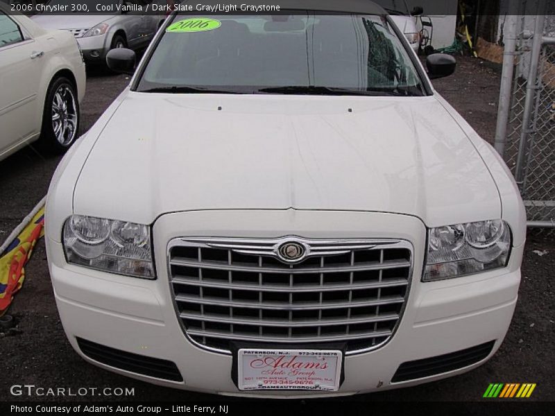 Cool Vanilla / Dark Slate Gray/Light Graystone 2006 Chrysler 300