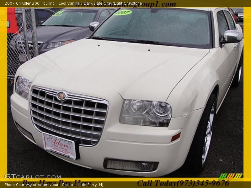 Cool Vanilla / Dark Slate Gray/Light Graystone 2007 Chrysler 300 Touring