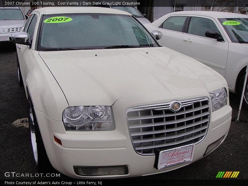 Cool Vanilla / Dark Slate Gray/Light Graystone 2007 Chrysler 300 Touring