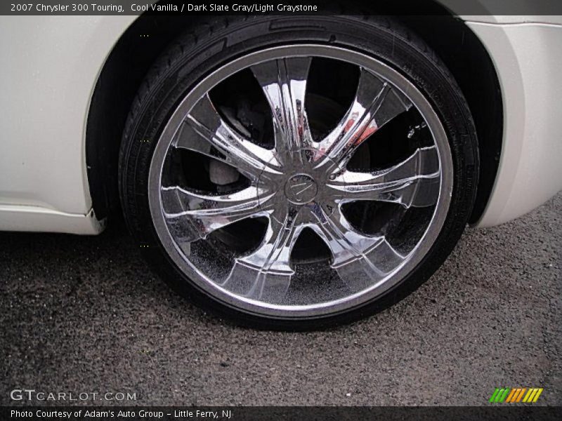 Cool Vanilla / Dark Slate Gray/Light Graystone 2007 Chrysler 300 Touring