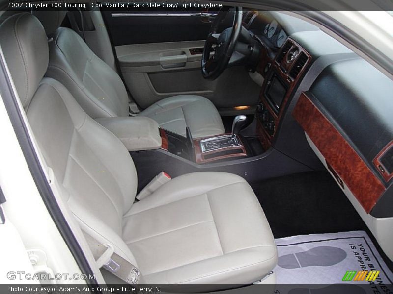 Cool Vanilla / Dark Slate Gray/Light Graystone 2007 Chrysler 300 Touring