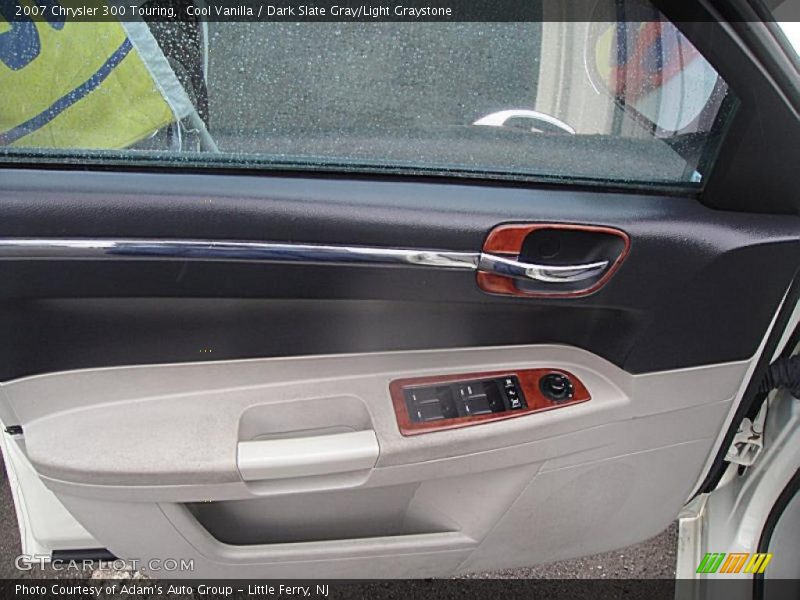 Cool Vanilla / Dark Slate Gray/Light Graystone 2007 Chrysler 300 Touring