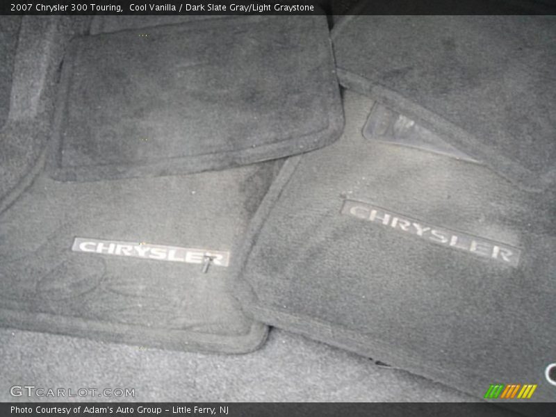 Cool Vanilla / Dark Slate Gray/Light Graystone 2007 Chrysler 300 Touring