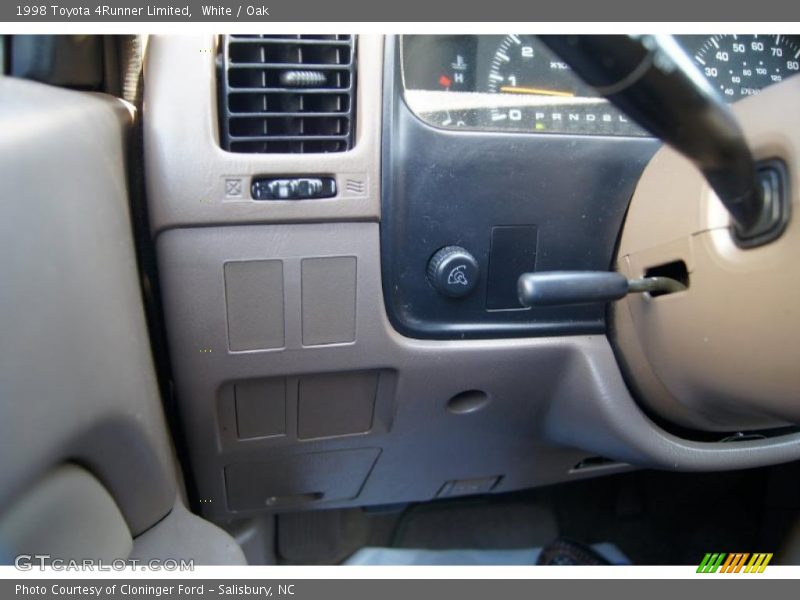 White / Oak 1998 Toyota 4Runner Limited
