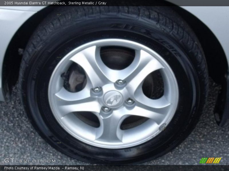Sterling Metallic / Gray 2005 Hyundai Elantra GT Hatchback