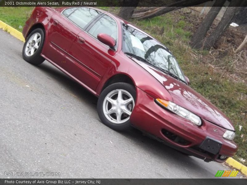 Ruby Red / Neutral 2001 Oldsmobile Alero Sedan