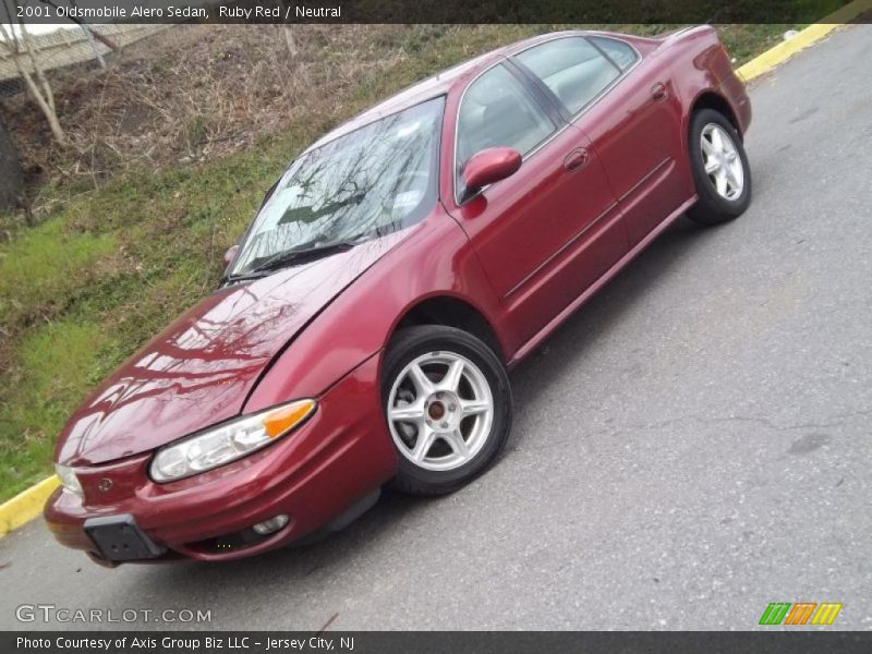 Ruby Red / Neutral 2001 Oldsmobile Alero Sedan