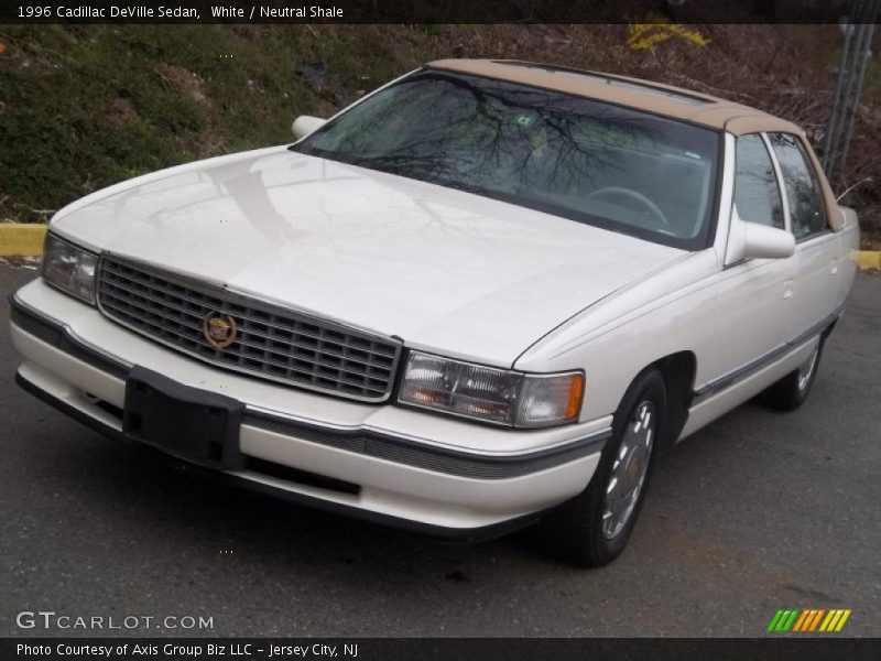 White / Neutral Shale 1996 Cadillac DeVille Sedan