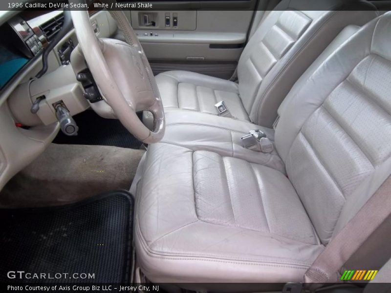  1996 DeVille Sedan Neutral Shale Interior