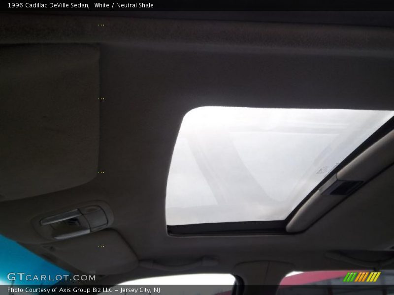 White / Neutral Shale 1996 Cadillac DeVille Sedan