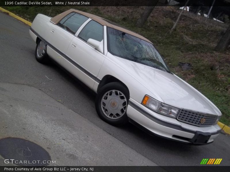 White / Neutral Shale 1996 Cadillac DeVille Sedan