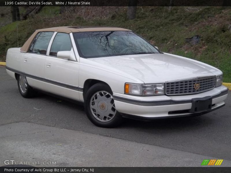 White / Neutral Shale 1996 Cadillac DeVille Sedan